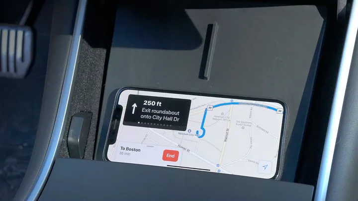 Best Wireless Phone Charger For Tesla Model 3